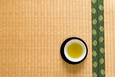 日本茶，放在榻榻米里