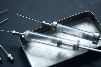 带针、可重复使用的旧玻璃注射器