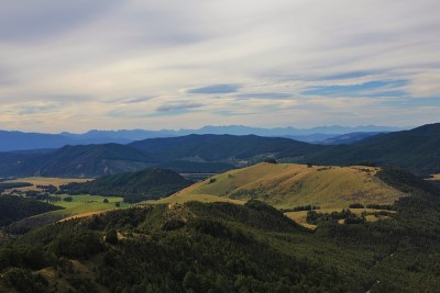 新西兰的乡村景观和山脉