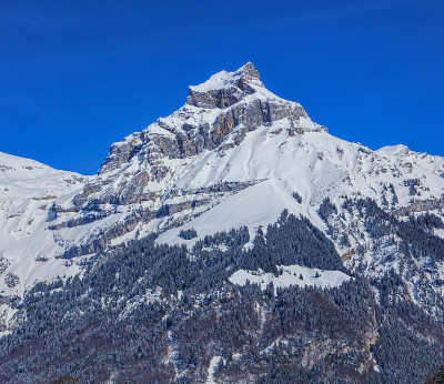 瑞士阿尔卑斯山的哈嫩山