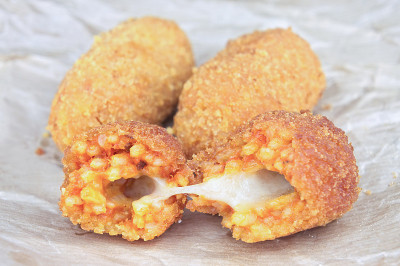 供应炒饭团