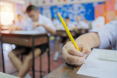 学生通过考试的概念。