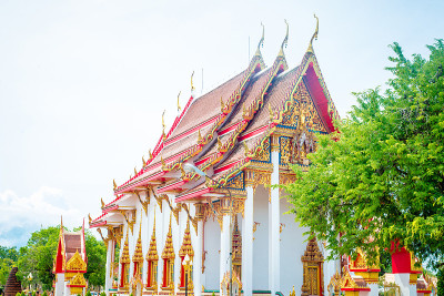 Wat Chalong，琅Pho Chaem，