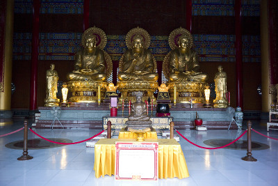 10.000寺庙佛像