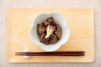 日本料理中，炖鸡料理的档次很高