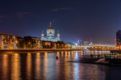莫斯科的救世主大教堂。夜景