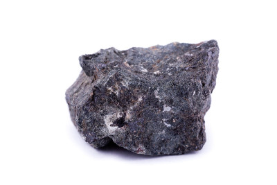 宏观矿物石apophyllite在白色的背景