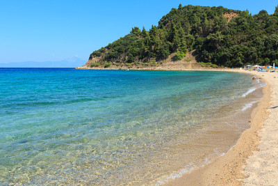 爱琴海海岸(希腊查尔基迪基)。