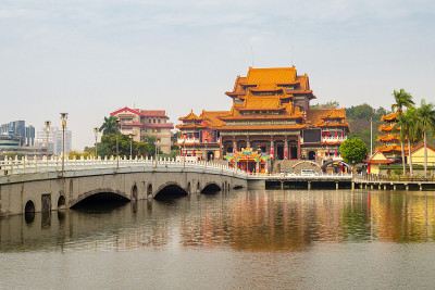 包一个寺庙