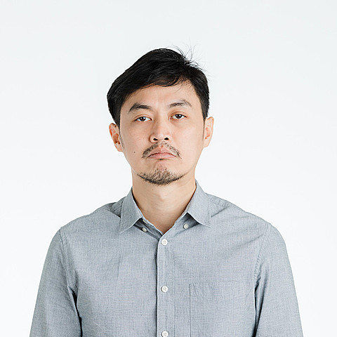 不快乐伤心愁人。