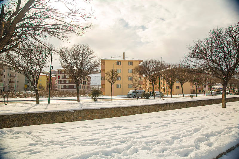 Bozüyük是土耳其马尔马拉地区Bilecik省的一个镇和地区。