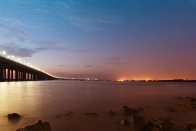 桥面夜景