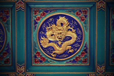 龙木雕刻墙