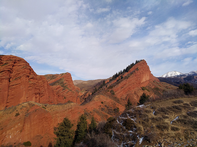 七牛岩在Jeti-Oguz, Issyk-Kul, Kyrgyzstan