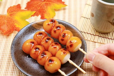 日本Mitarashi Dango