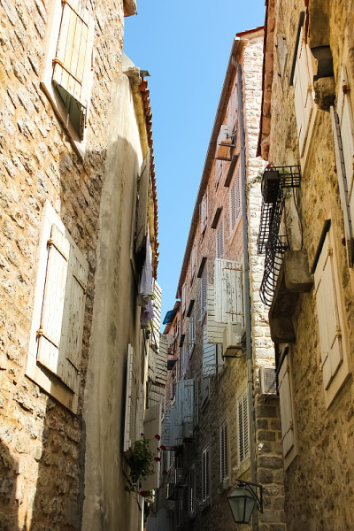 黑山,Budva。老城区的景色。
