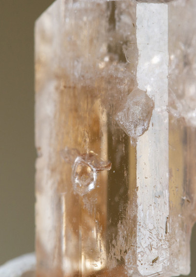 黄水晶,
矿物样品石岩石地质宝石晶体