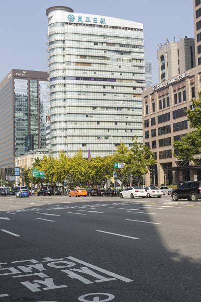 韩国首尔市中心，建有办公楼