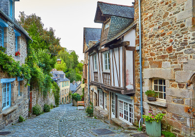 Dinan
