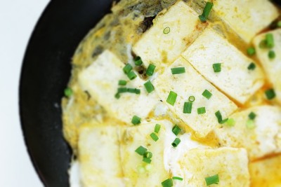 日本料理，豆腐和葱煎蛋