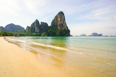 桑迪热带海滩