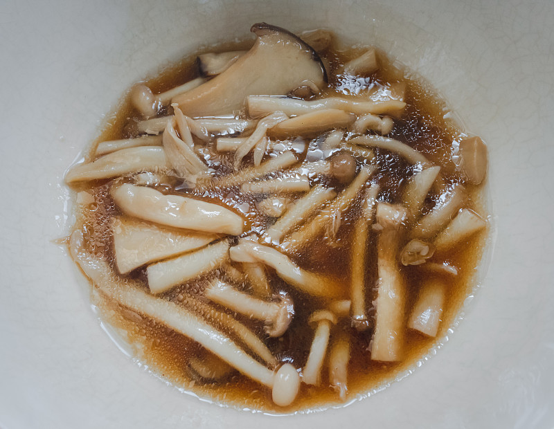 蚝油香菇片炒