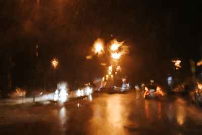 城市的雨夜