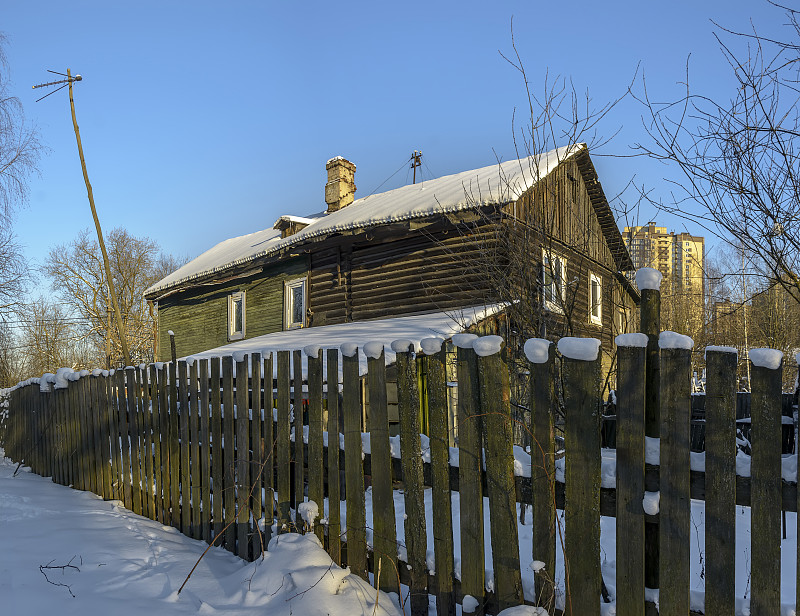 Slavyanskaya街的废弃房屋，为建造新的高层建筑而被拆除