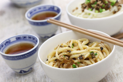 还有面条，中国四川菜