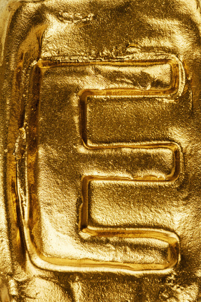金E