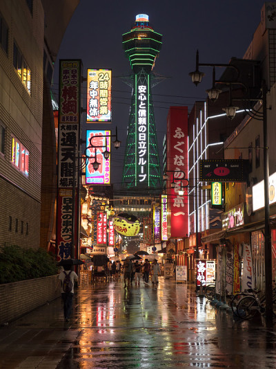 大阪Tsutenkaku塔夜景