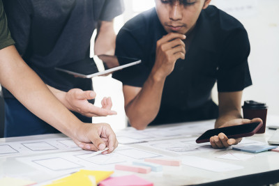 UX UI和编程开发技术。