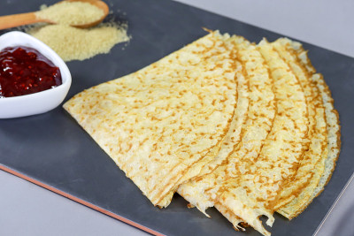 盘子里的布列塔尼煎饼