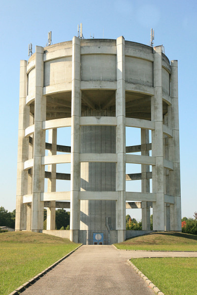 水城堡