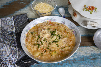 巴西菜肴，鸡汤，巴西传统菜肴