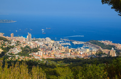 城市鸟瞰图，海岸和海洋，蒙特卡洛，摩纳哥