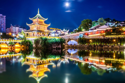古建筑桥夜景