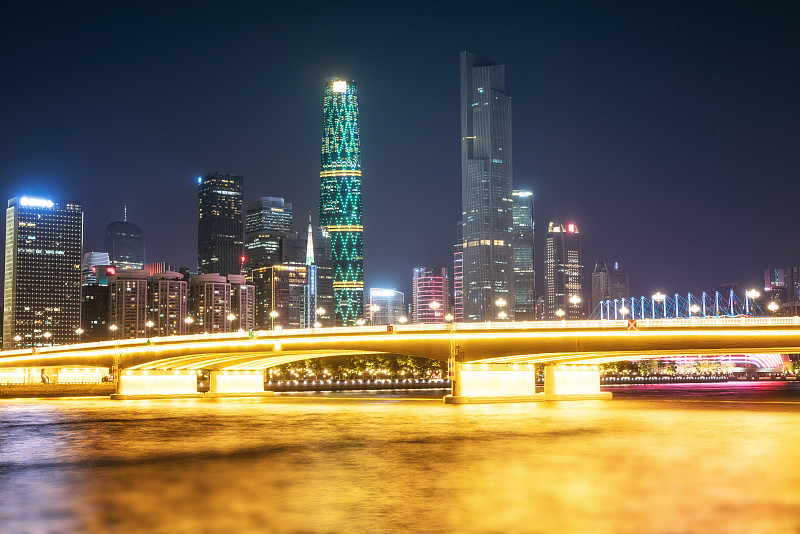 广州珠江新城金融中心夜景