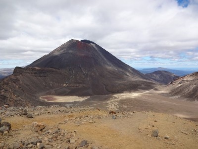 新西兰的恩高鲁霍火山