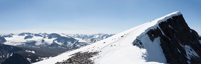 闪光山全景图(Jotunheimen国家公园，挪威