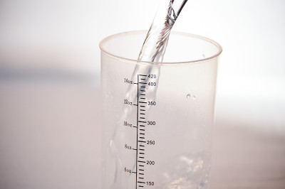 水