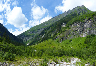全景的Gastein山谷，Gasteinertal，在阿尔卑斯山，萨尔茨堡，奥地利。