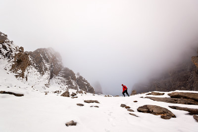 爬山