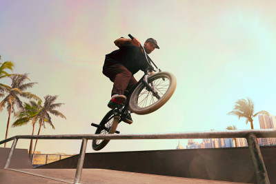 BMX骑手。