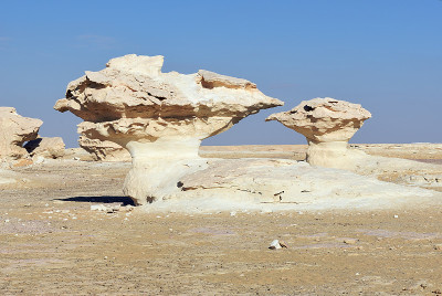 西部白色的沙漠风景。撒哈拉沙漠,埃及