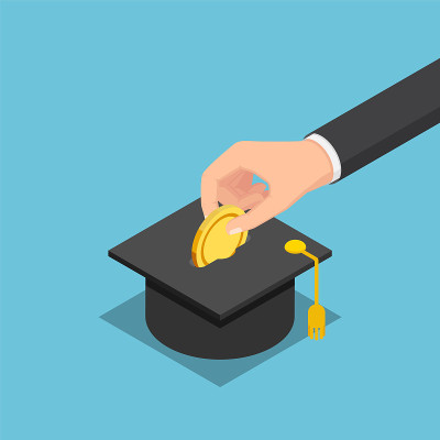 商人一手将金币放入毕业帽
