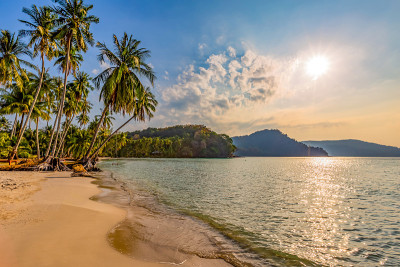 库德岛(Koh Kood)位于泰国东部，非常美丽。