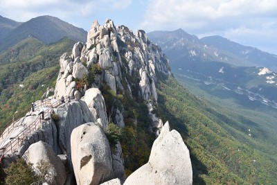 宽山景与乌尔桑巴维岩