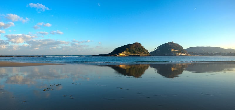 拉孔查湾，坎塔布里安海，多诺斯蒂亚市