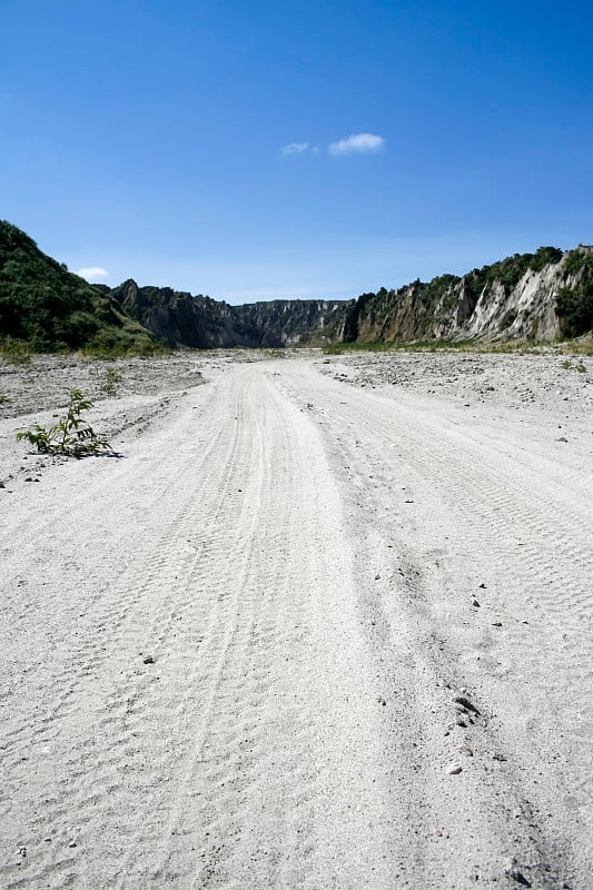 越野轮胎轨迹mount pinatubo